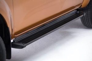 Estribo Aluminio Black (NAF1000017) By Bracco