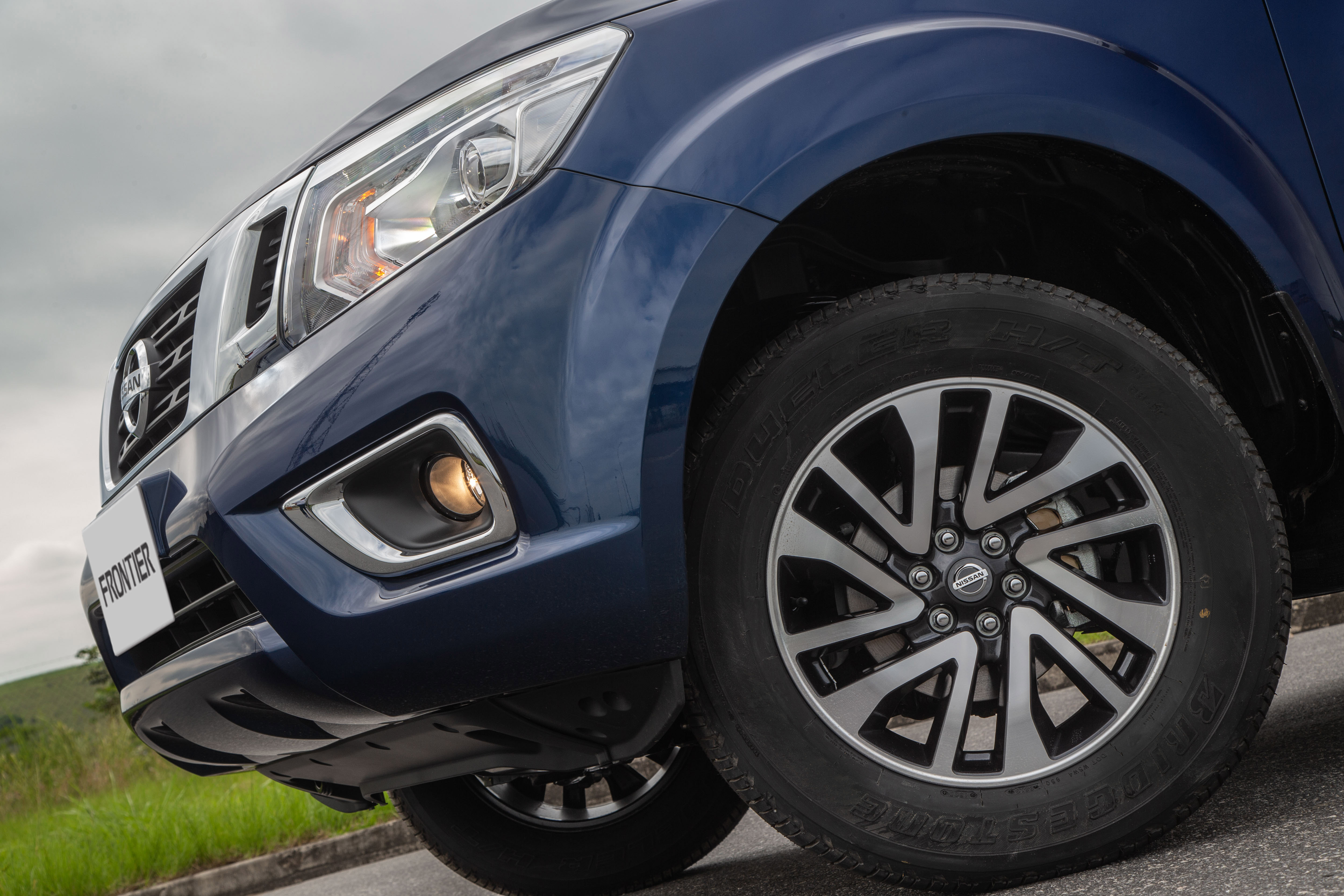 Nissan Frontier - Exterior