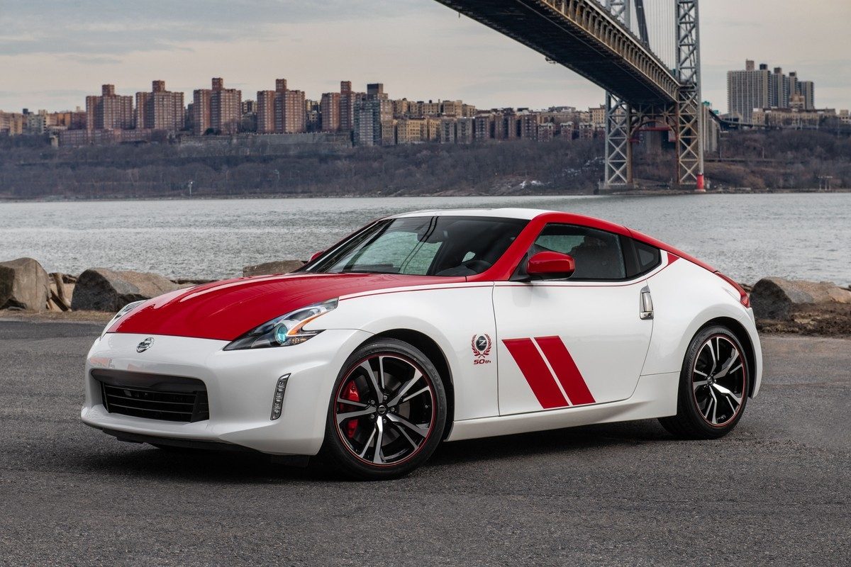 Nissan Linha Z 370Z 2020