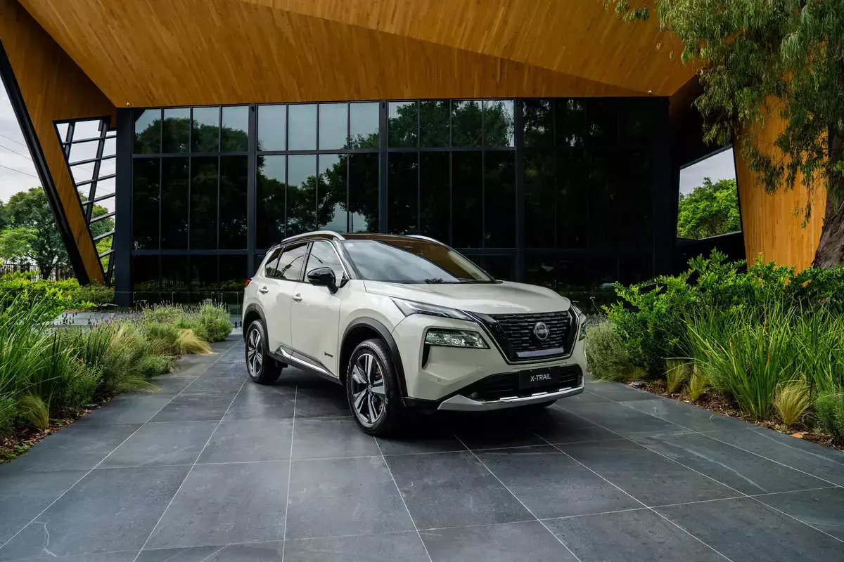 Nissan gris el color de carro más elegido en 2025