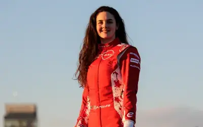 Abbi Pulling nueva piloto del equipo Nissan Fórmula E