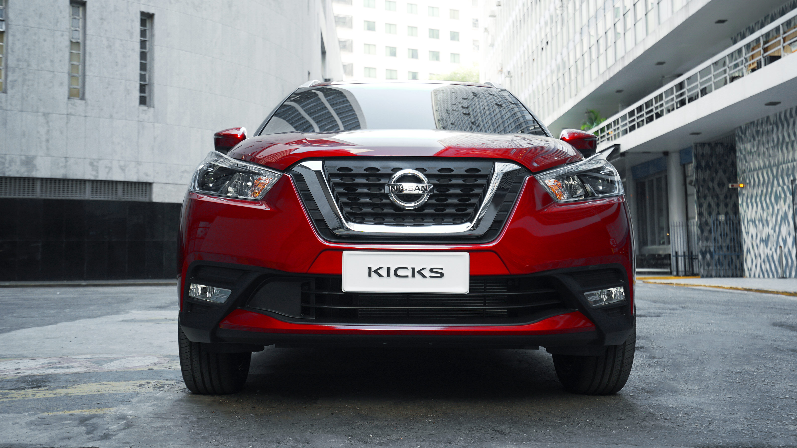Nissan Kicks parrilla