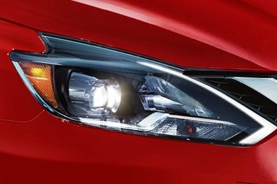 Faros LED del Nissan SENTRA