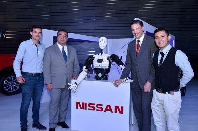 nissan_vueltas