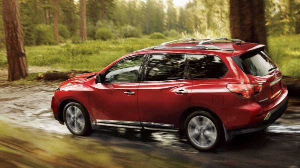 Nissan Pathfinder exterior