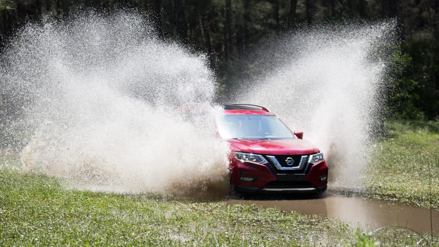 Nissan X-Trail en las montañas