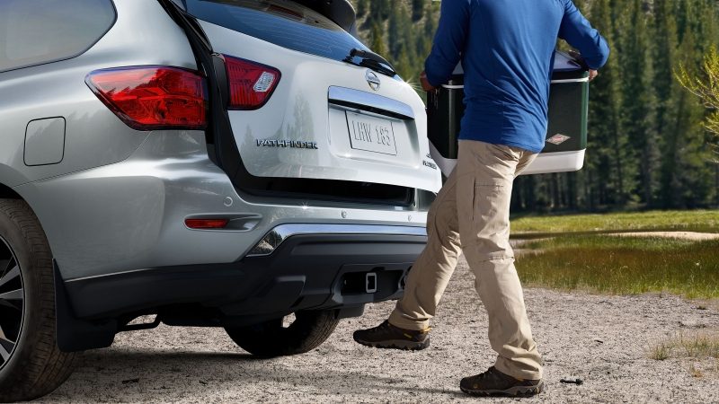 Nissan Pathfinder motion activated liftgate