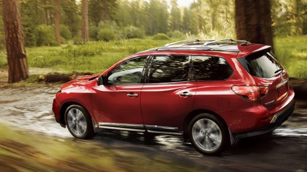 Nissan Pathfinder exterior