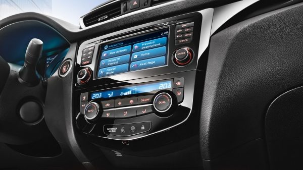Nissan — Владельцам — NissanConnect-навигационная система