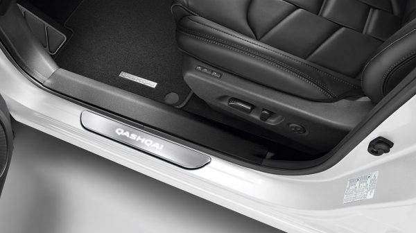 Накладки на пороги з бездротовим підсвічуванням для Nissan QASHQAI