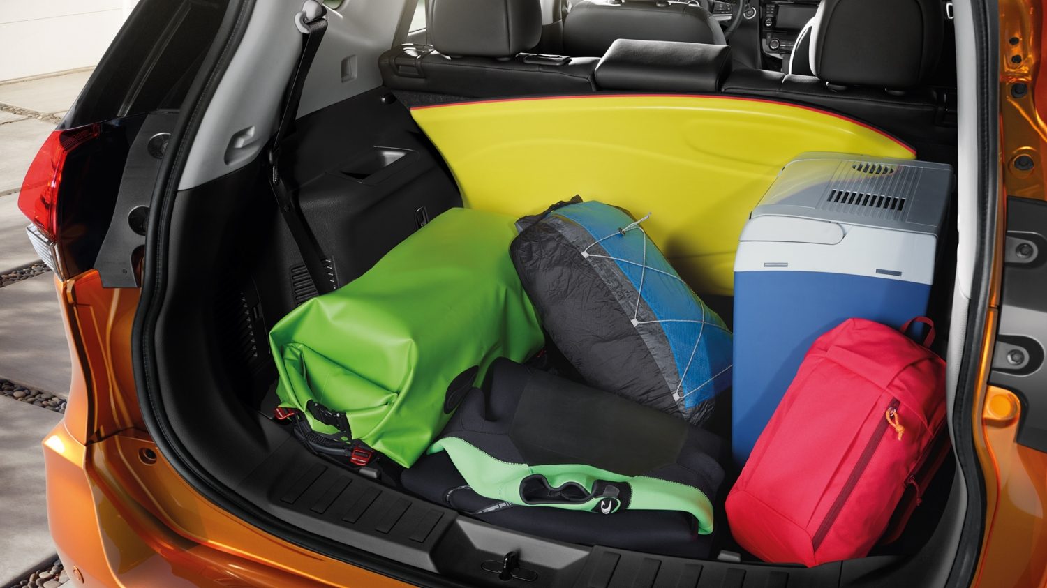 Features New Nissan XTrail 4x4 SUV 7 Seater Car Nissan