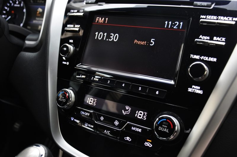 Control de temperatura automático de zona dual del Nissan Murano