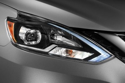 Faros LED del Nissan SENTRA