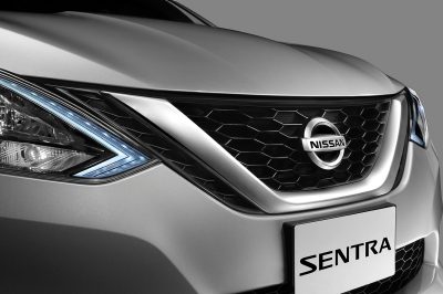 Parrilla del Nissan SENTRA