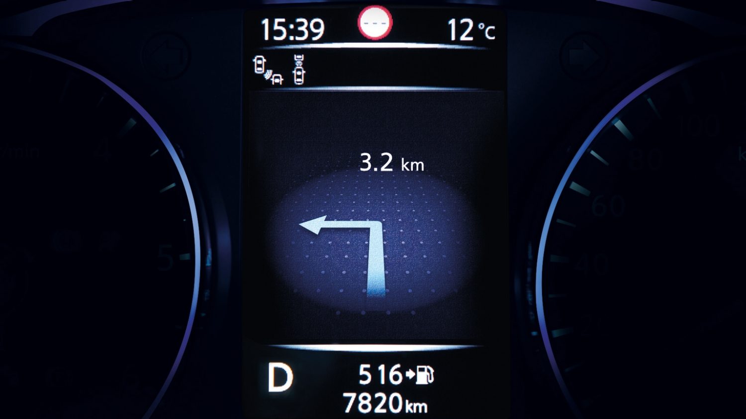 Nissan QASHQAI — інформація, що завжди під рукою