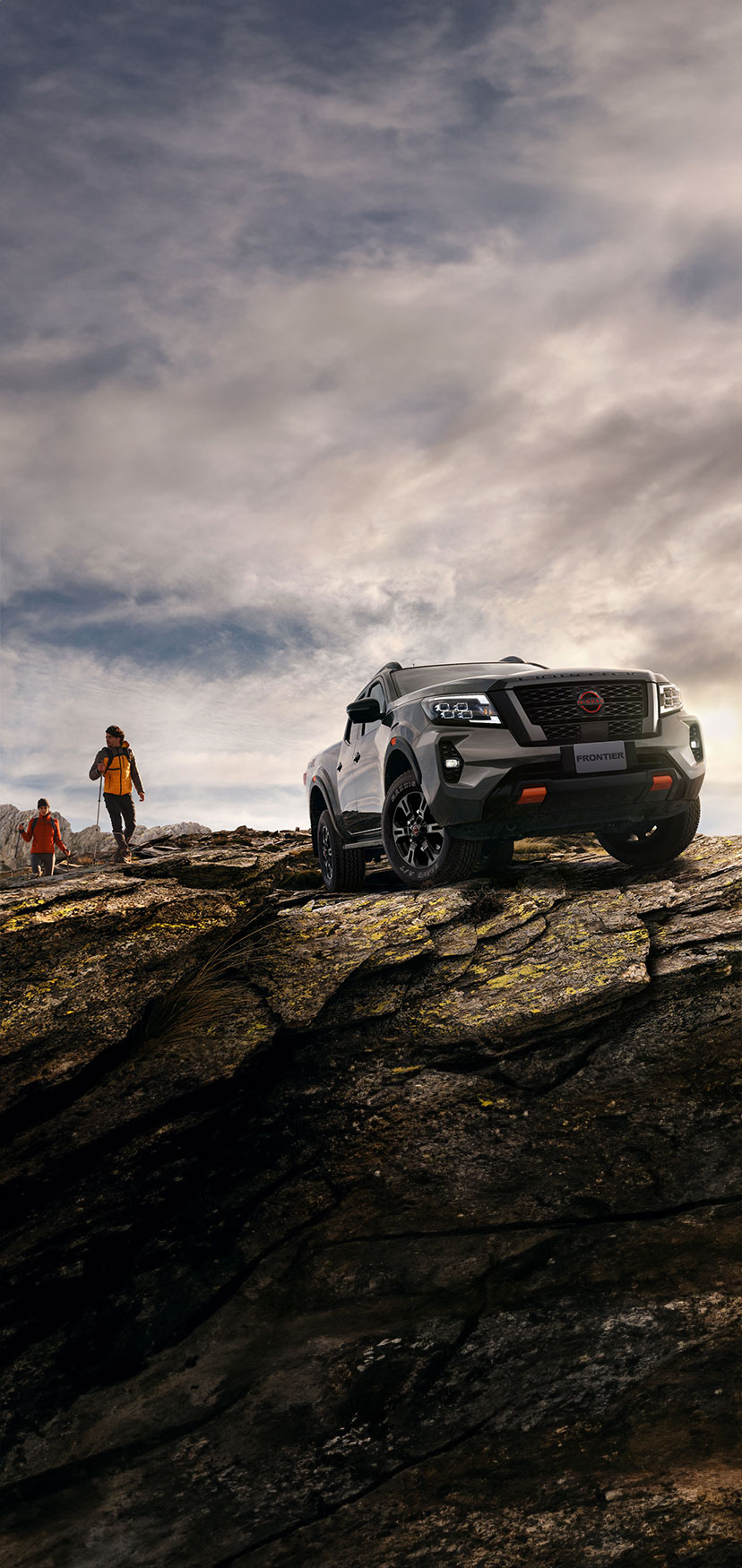 Fondo De Pantalla De Nissan Frontier En Color Negro Nissan Frontier