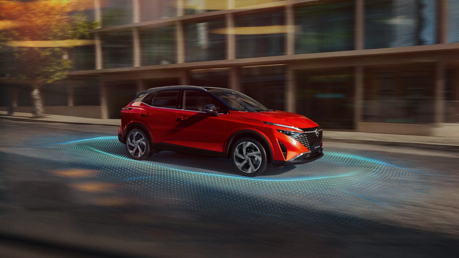 Nissan Qashqai e-Power driving shot in city - Hybrid SUV