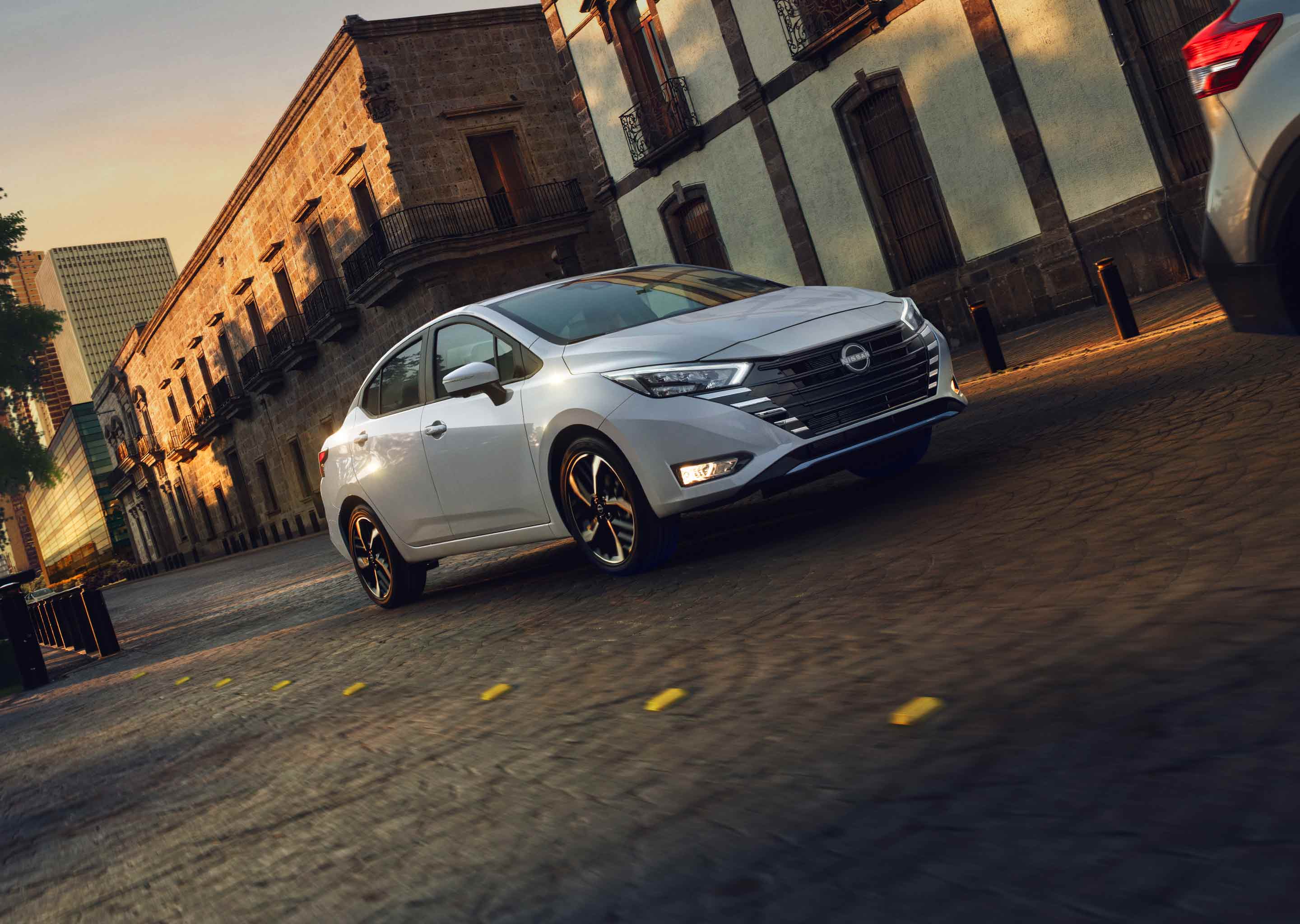 Nuevo Nissan Versa 2024 exterior vista frontal