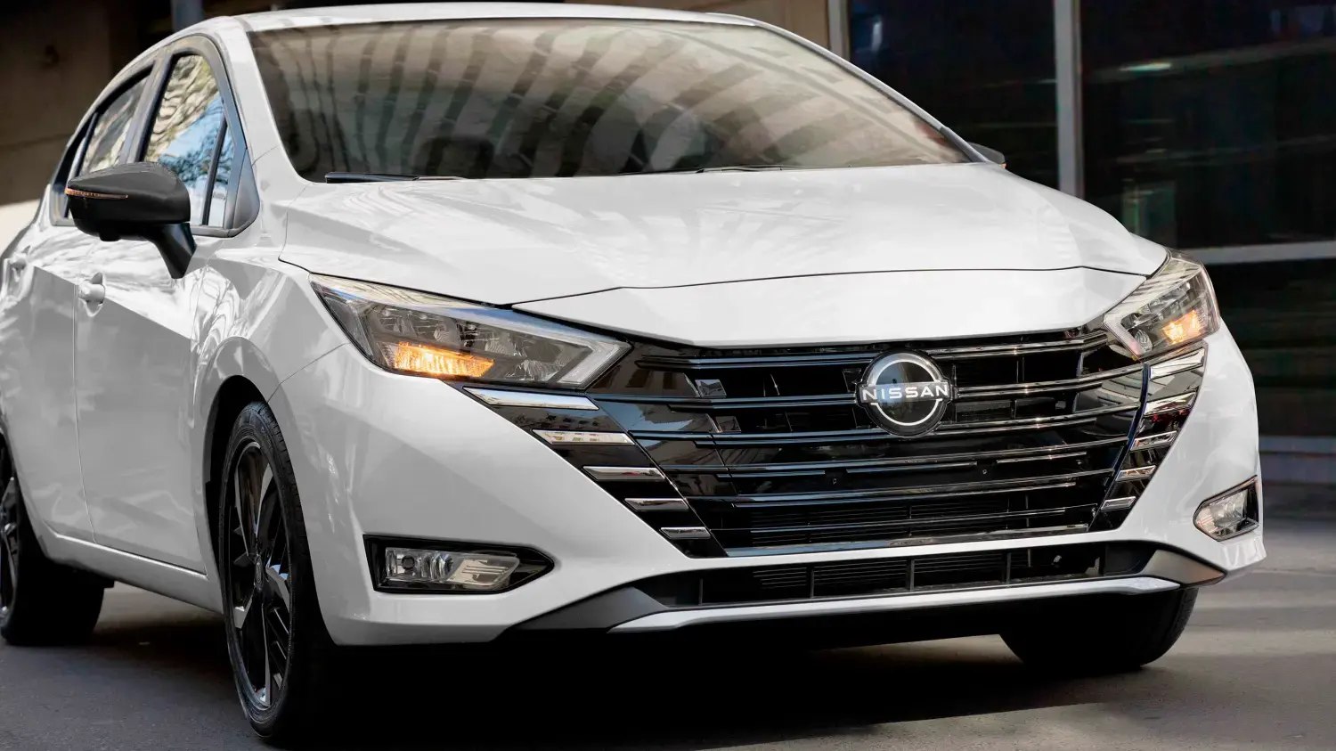 Novo Versa Exterior