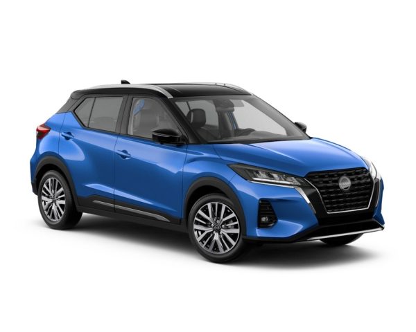 Vista frontal de Nissan Kicks platinum bitono azul y negro