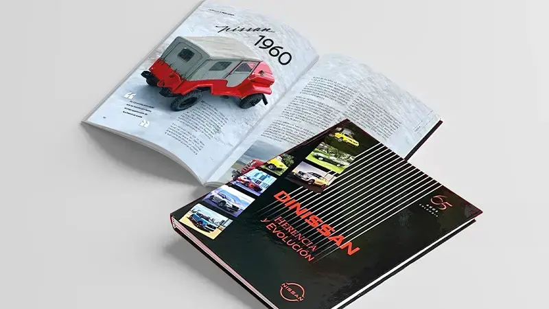 Modelos Nissan a escala colección 65 años