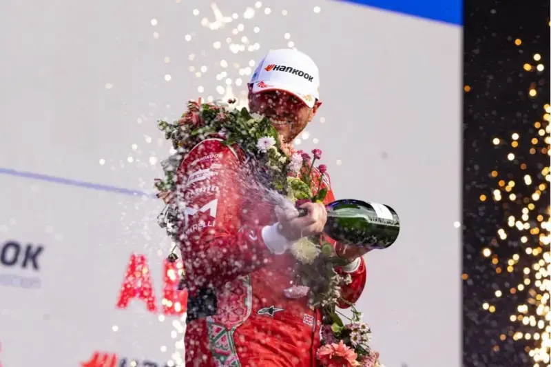 Nissan Formula E celebra podio en el E-Prix