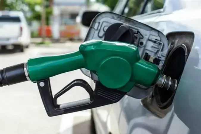 Trucos para reducir la gasolina en su vehículo Nissan.