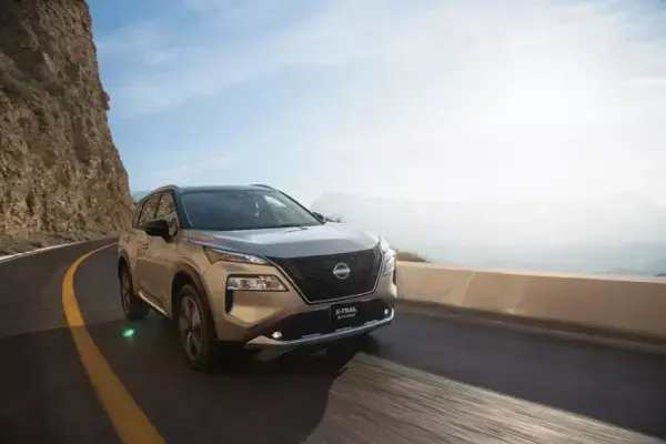 Nissan en carretera colombiana