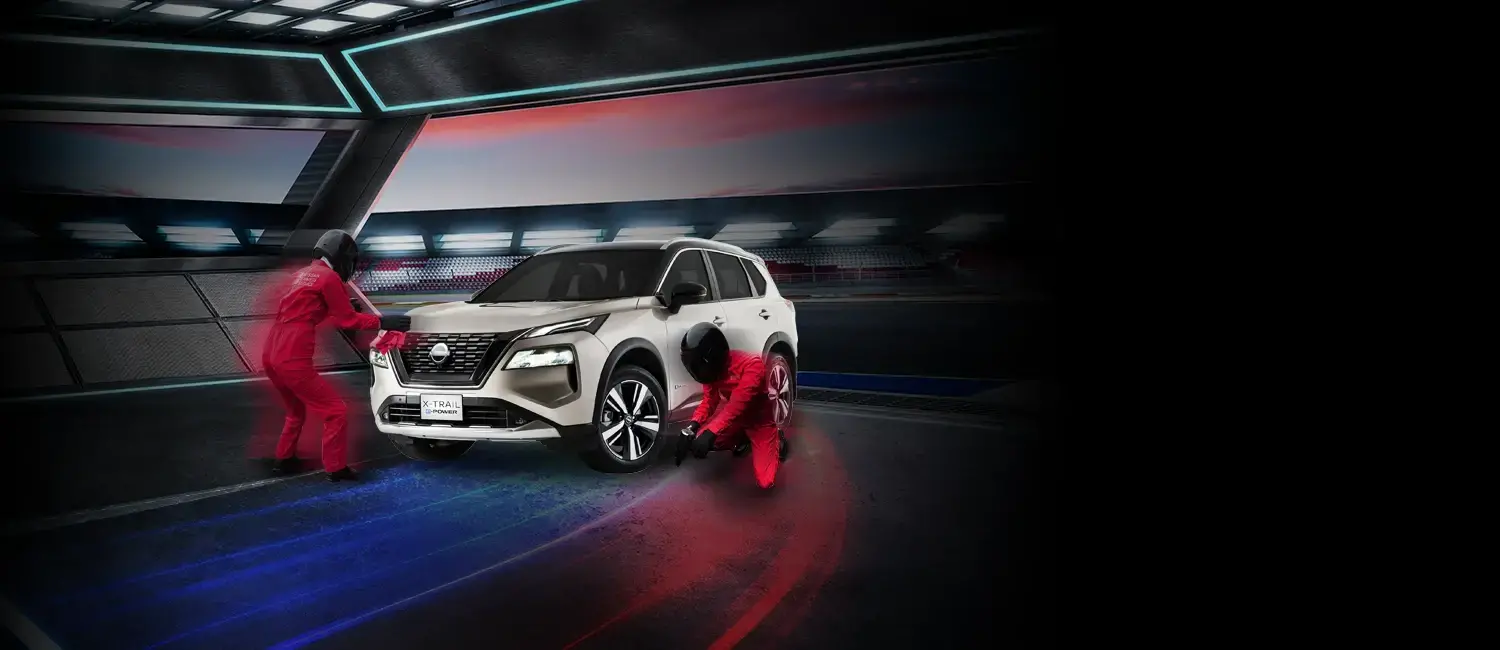 Vista lateral trasera 3/4 de Nissan VERSA Platinum CVT rojo burdeos con negro en Nissan Express Service Servicio en 60 minutos.