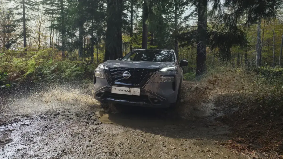 SUV Nissan impulsando la evolución