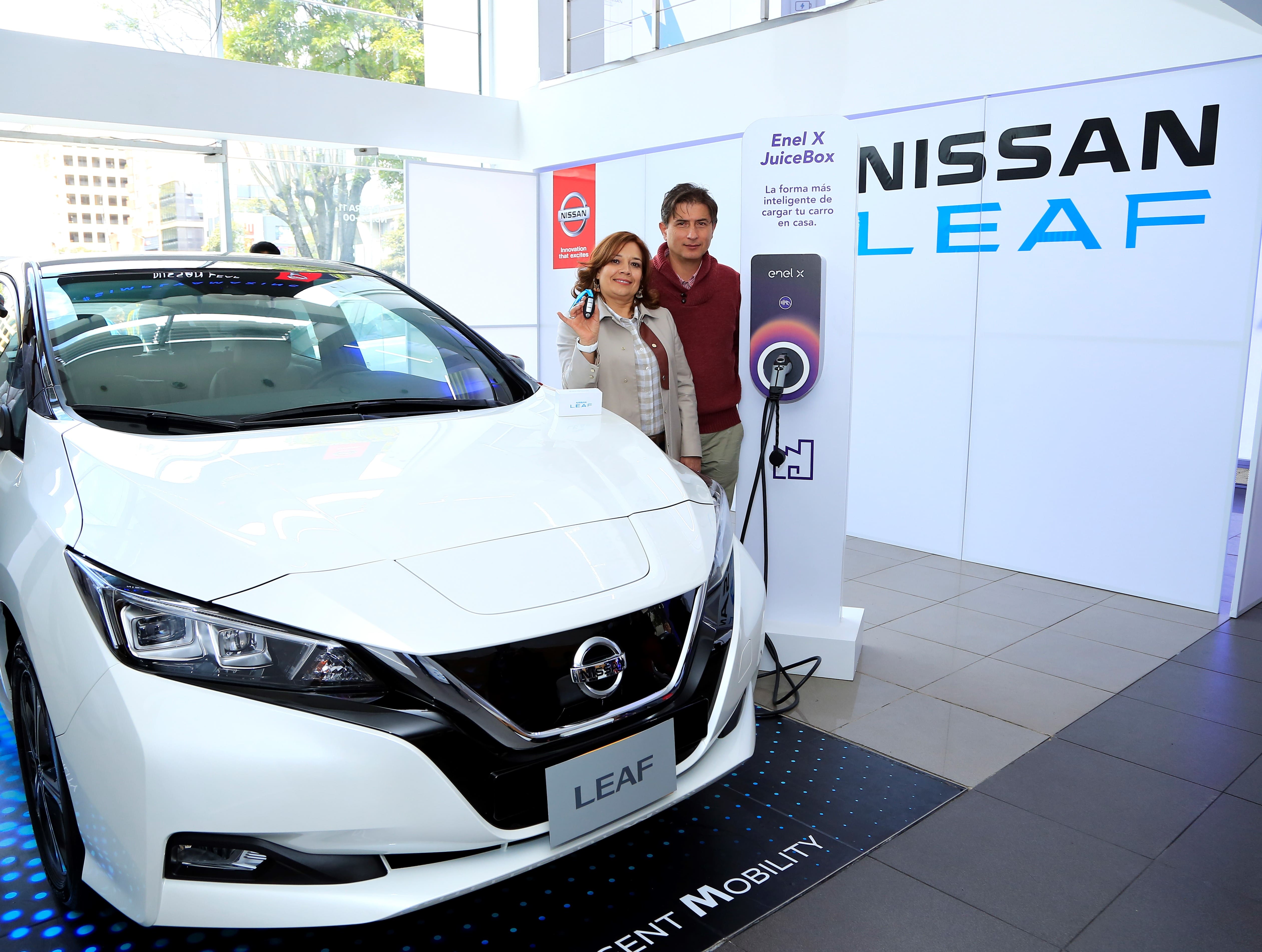 Nissan leaf 2019 precio colombia