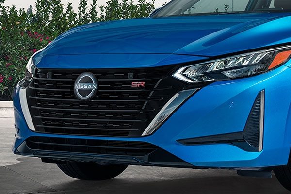 Sentra Azul Bitono Nissan Sentra 2024 – Accesorios | Nissan México