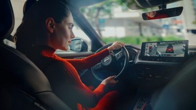 Nissan Qashqai e-Power interior view with woman driver