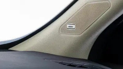 Nissan Qashqai e-Power passenger holding phone