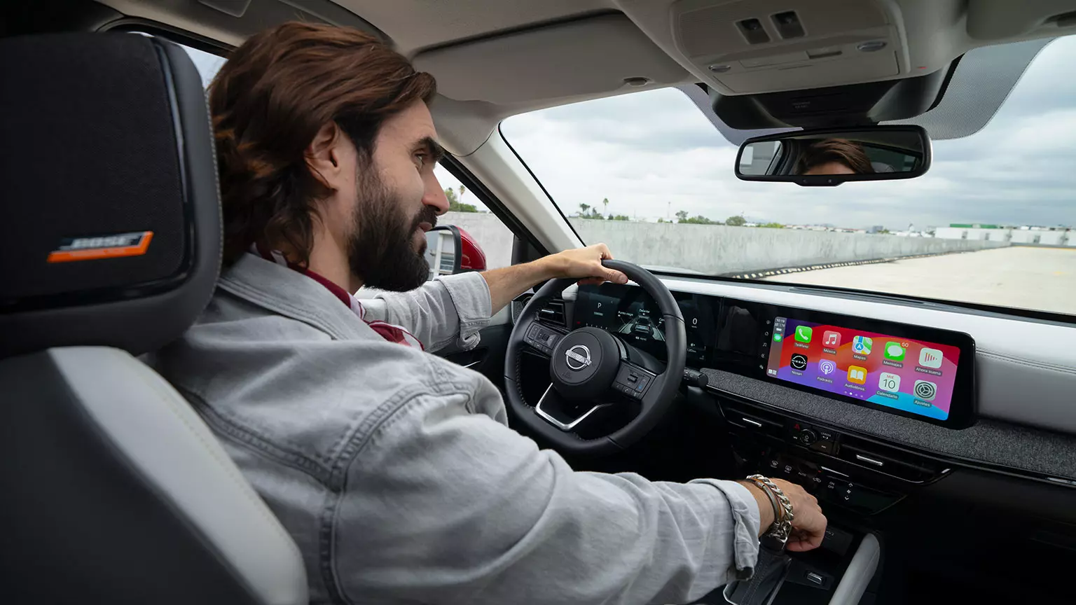 Diseño interior de camioneta Nissan Kicks 2025