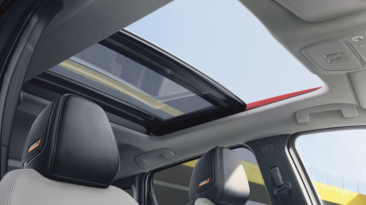 Techo panorámico de camioneta Nissan Kicks 2025