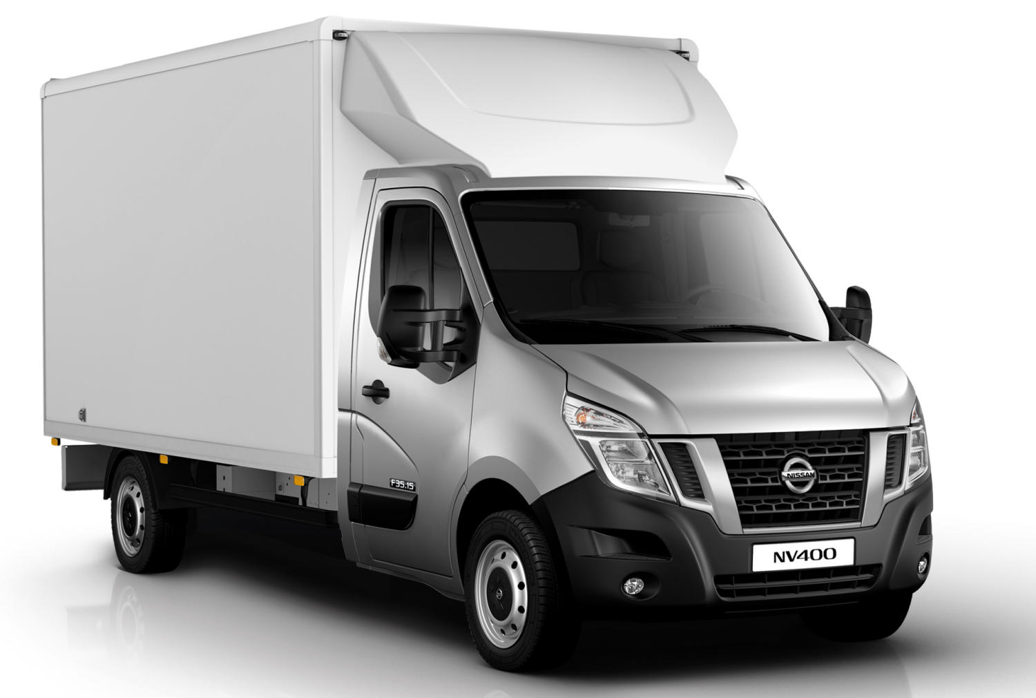 Nissan nv 400