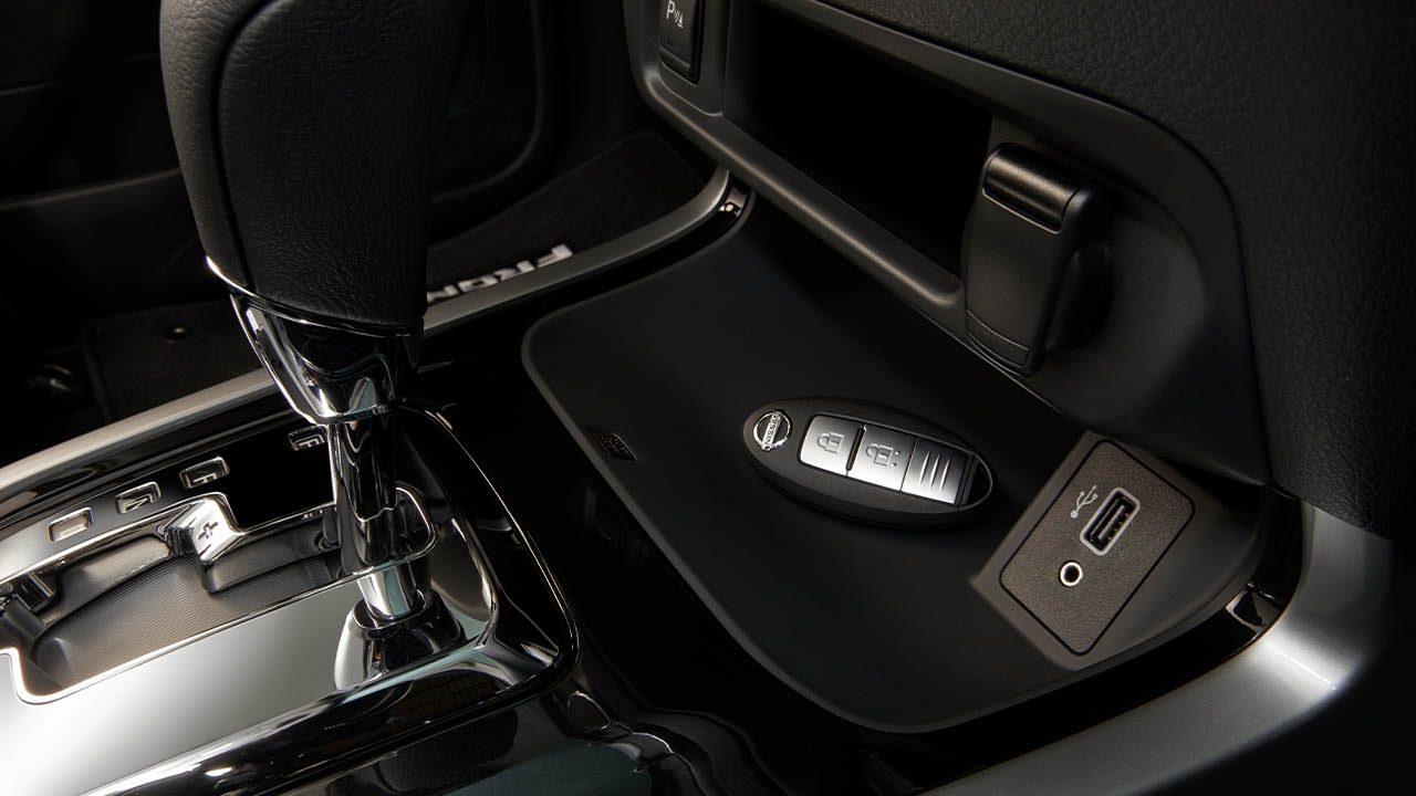 2021 Nissan Frontier center console cup holders