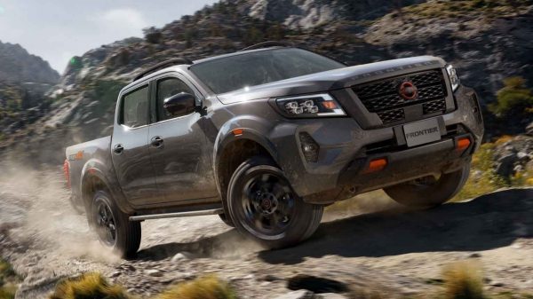 Nissan Frontier PRO-4X 2024 fue creada para todoterreno y que vivas el camino como un PRO