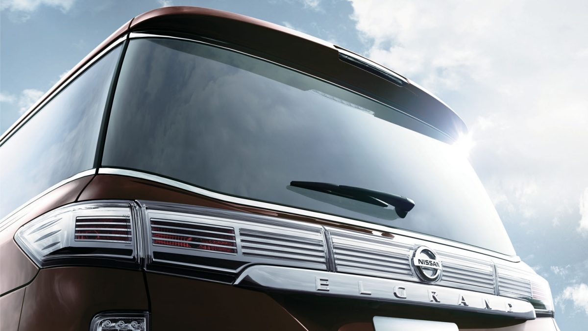 DISTINGUISHED STYLING