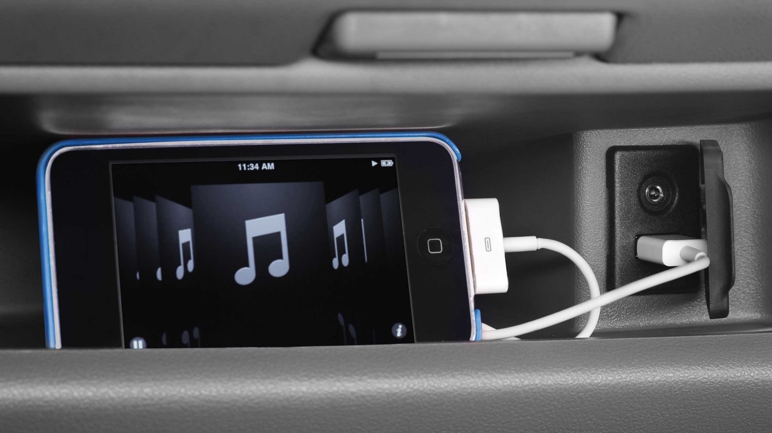 Nissan note aux