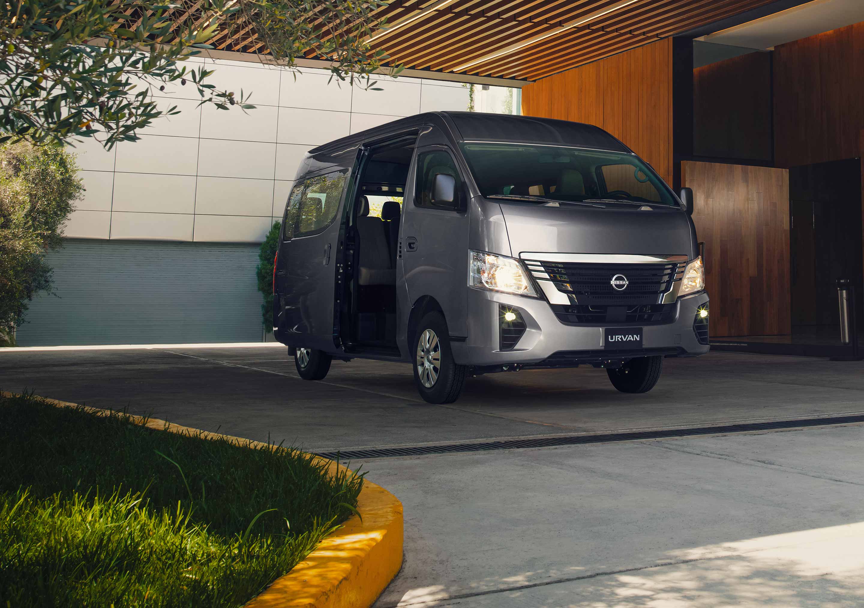 Nissan Urvan 
