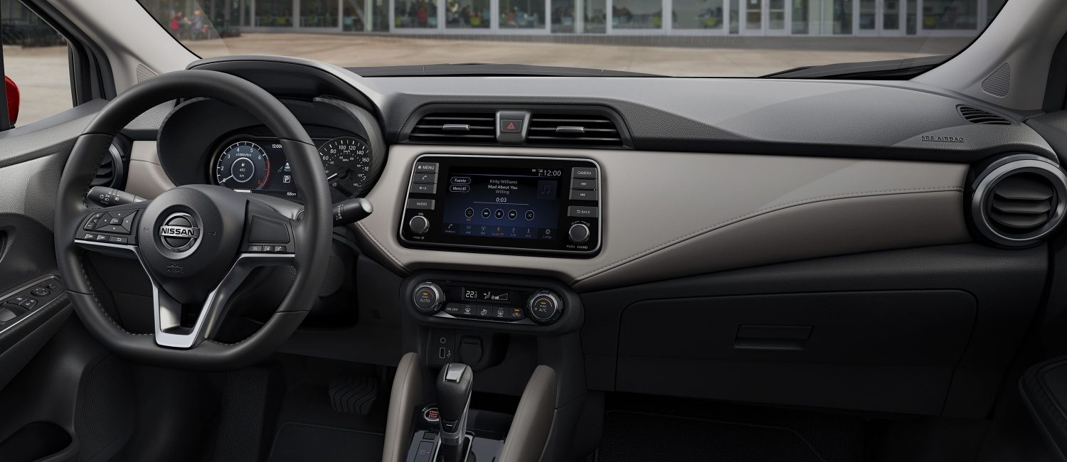 Nissan Versa interior