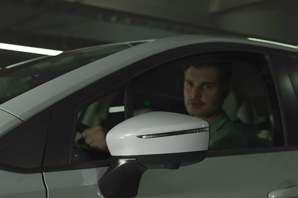 Nissan Versa 2023 película de seguridad