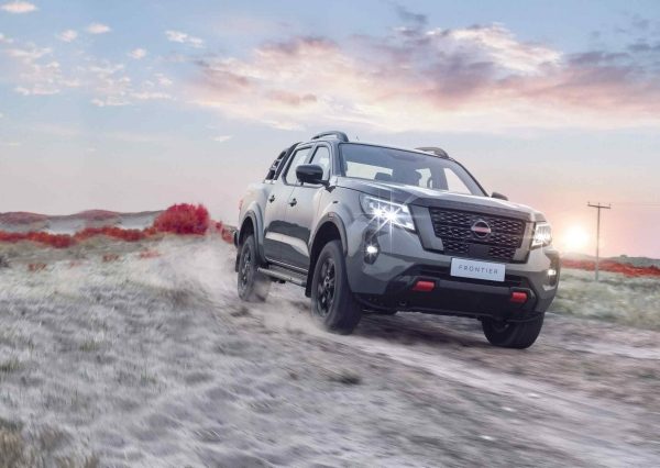 Diferencia SUV Camioneta atravesando la arena