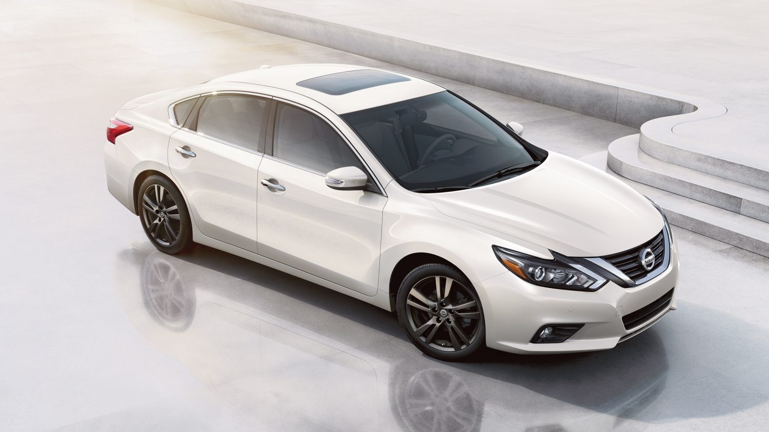 2018 Altima Functional 4 Door Sedan Nissan USA